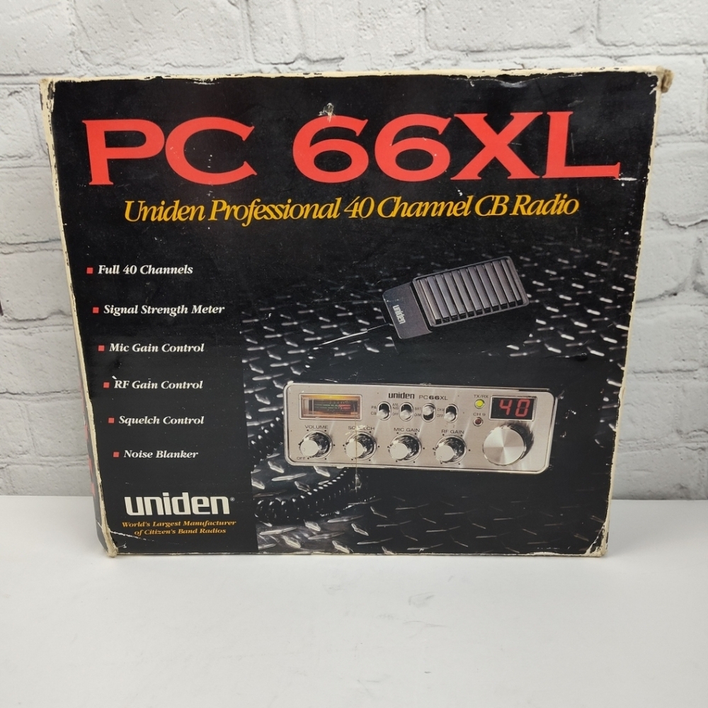 Uniden PC 66XL 40 Channel CB Radio
